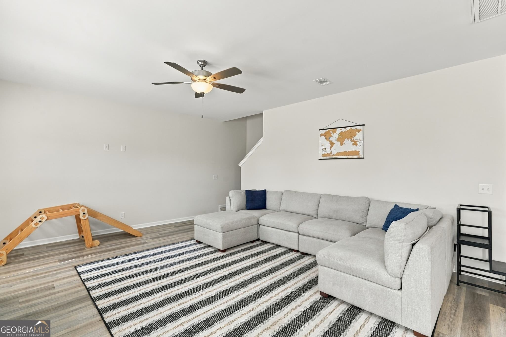 5 bedroom, 3 bathroom, 2,256 sq ft single family residence for sale at 1185 Turpentine Trail, Hinesville, GA 31313 — photo 6