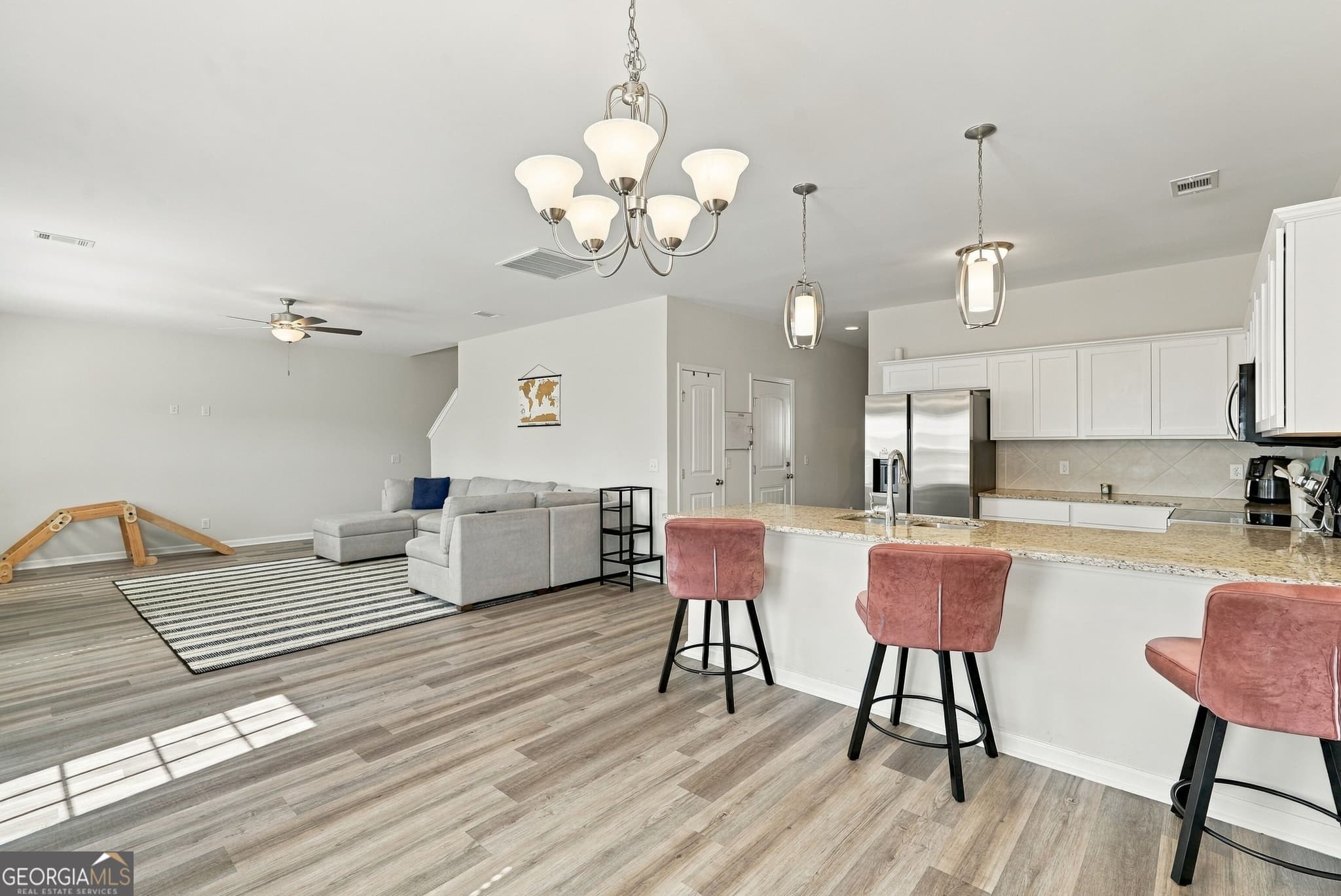5 bedroom, 3 bathroom, 2,256 sq ft single family residence for sale at 1185 Turpentine Trail, Hinesville, GA 31313 — photo 7