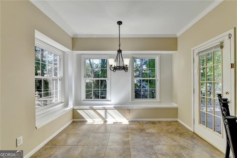 4 bedroom, 2.5 bathroom, 3,125 sq ft single family residence for sale at 4440 Pinehollow Court, Johns Creek, GA 30022 — photo 7