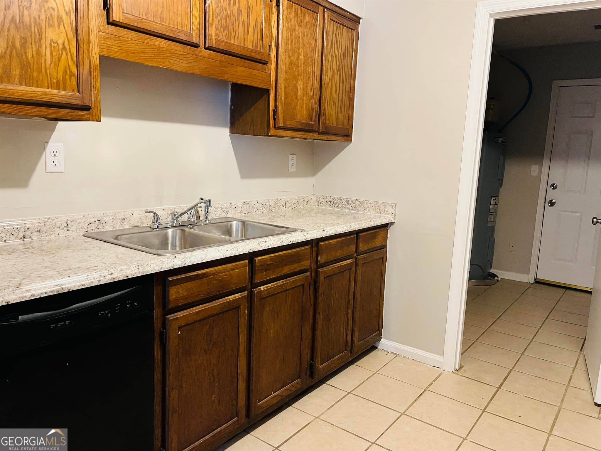 2 bedroom, 1 bathroom, 800 sq ft single family residence for rent at 145 Pine Terrace 155, Palmetto, GA 30268 for $1,295 a month — photo 9