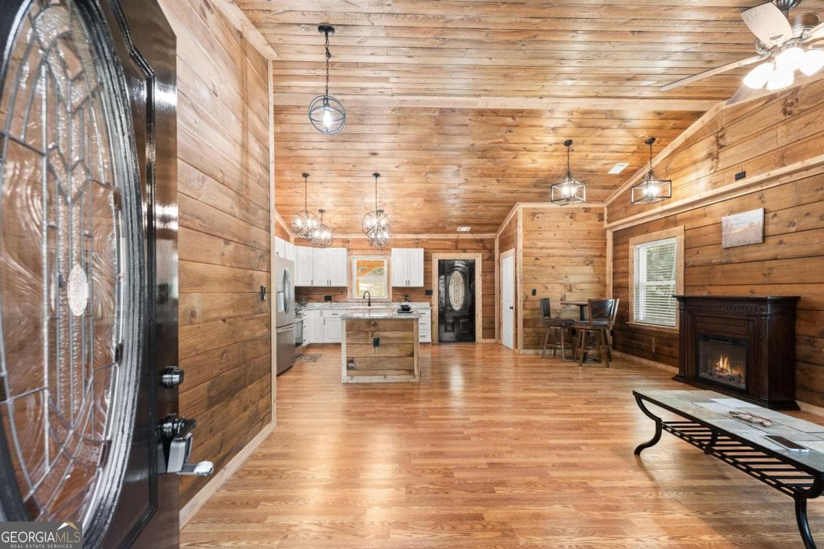 2 bedroom, 2 bathroom, 1,350 sq ft cabin,single family residence for sale at 587 Cold Stream Trail, Jasper, GA 30143 — photo 1 of 37