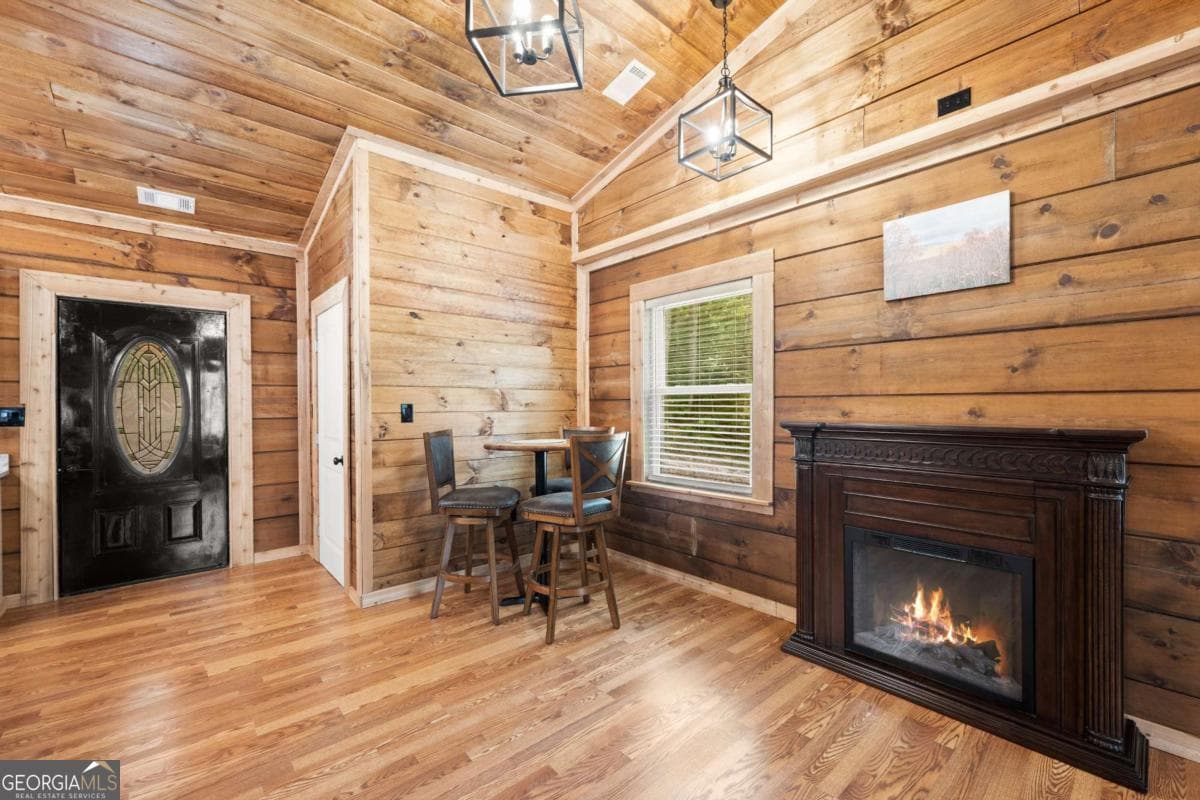 2 bedroom, 2 bathroom, 1,350 sq ft cabin,single family residence for sale at 587 Cold Stream Trail, Jasper, GA 30143 — photo 5