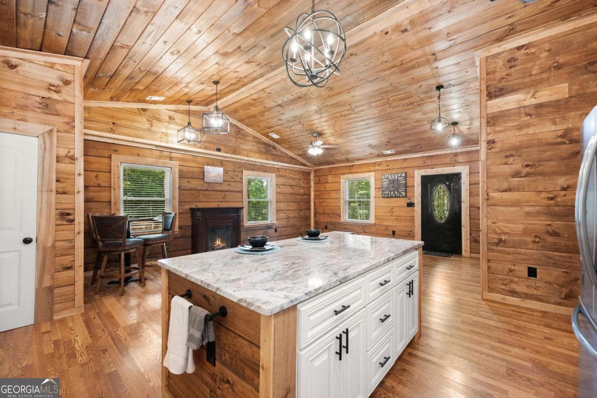 2 bedroom, 2 bathroom, 1,350 sq ft cabin,single family residence for sale at 587 Cold Stream Trail, Jasper, GA 30143 — photo 10