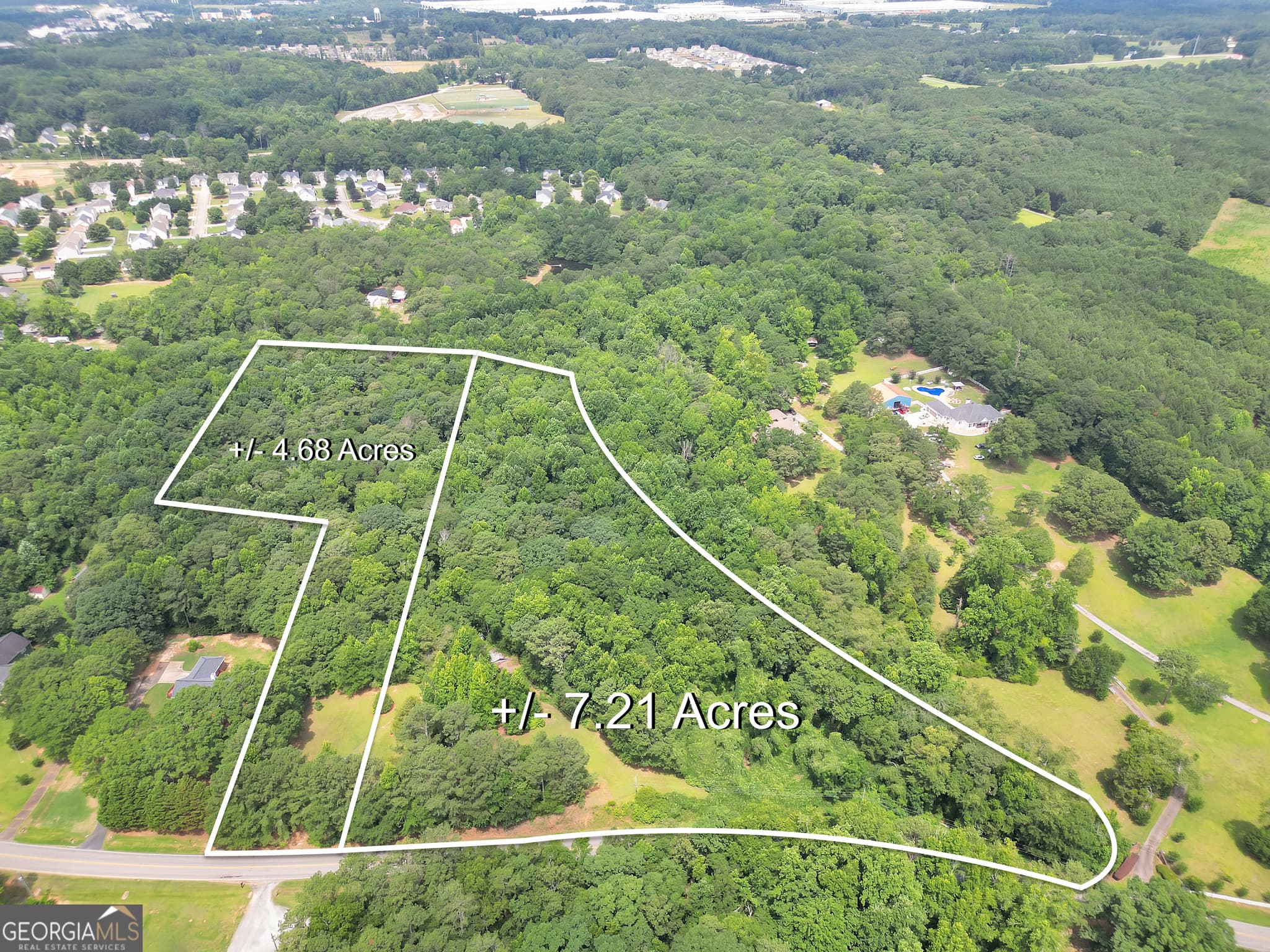 1 bedroom, 2 bathroom, 1,604 sq ft cabin,single family residence for sale at 235 Leguin Mill Road, Locust Grove, GA 30248 — photo 5
