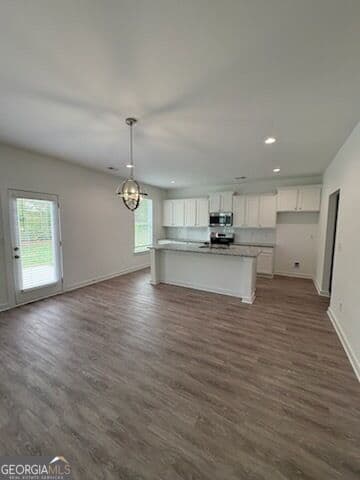 4 bedroom, 2.5 bathroom, 2,360 sq ft single family residence for sale at 105 Royal Tern Lane, Warner Robins, GA 31093 — photo 4
