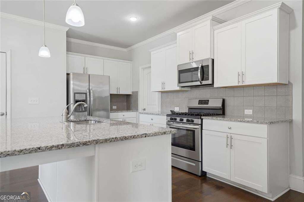 5 bedroom, 3 bathroom, 2,442 sq ft single family residence for sale at 4480 Huron Drive, Cumming, GA 30028 — photo 9