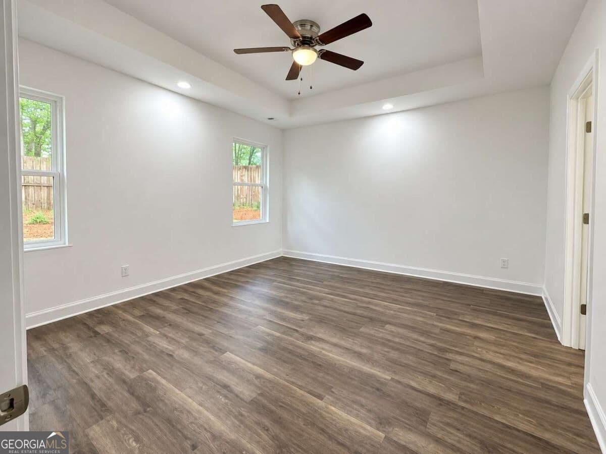 3 bedroom, 2 bathroom, 1,742 sq ft single family residence for sale at 1850 W Mcintosh Road, Griffin, GA 30223 — photo 8