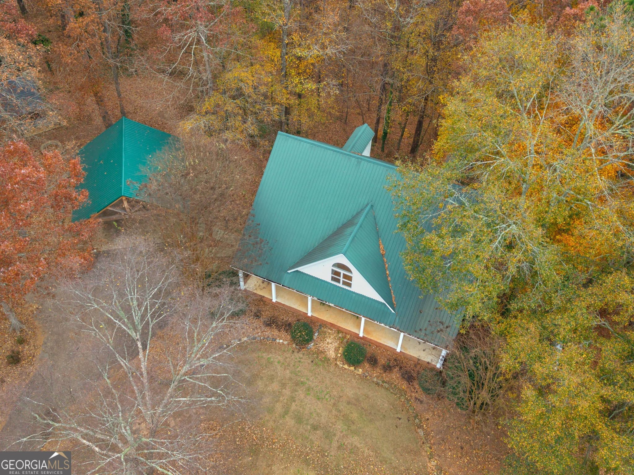 5 bedroom, 2.5 bathroom, 4,392 sq ft single family residence for sale at 915 Rocky Creek Road, Hampton, GA 30228 — photo 3