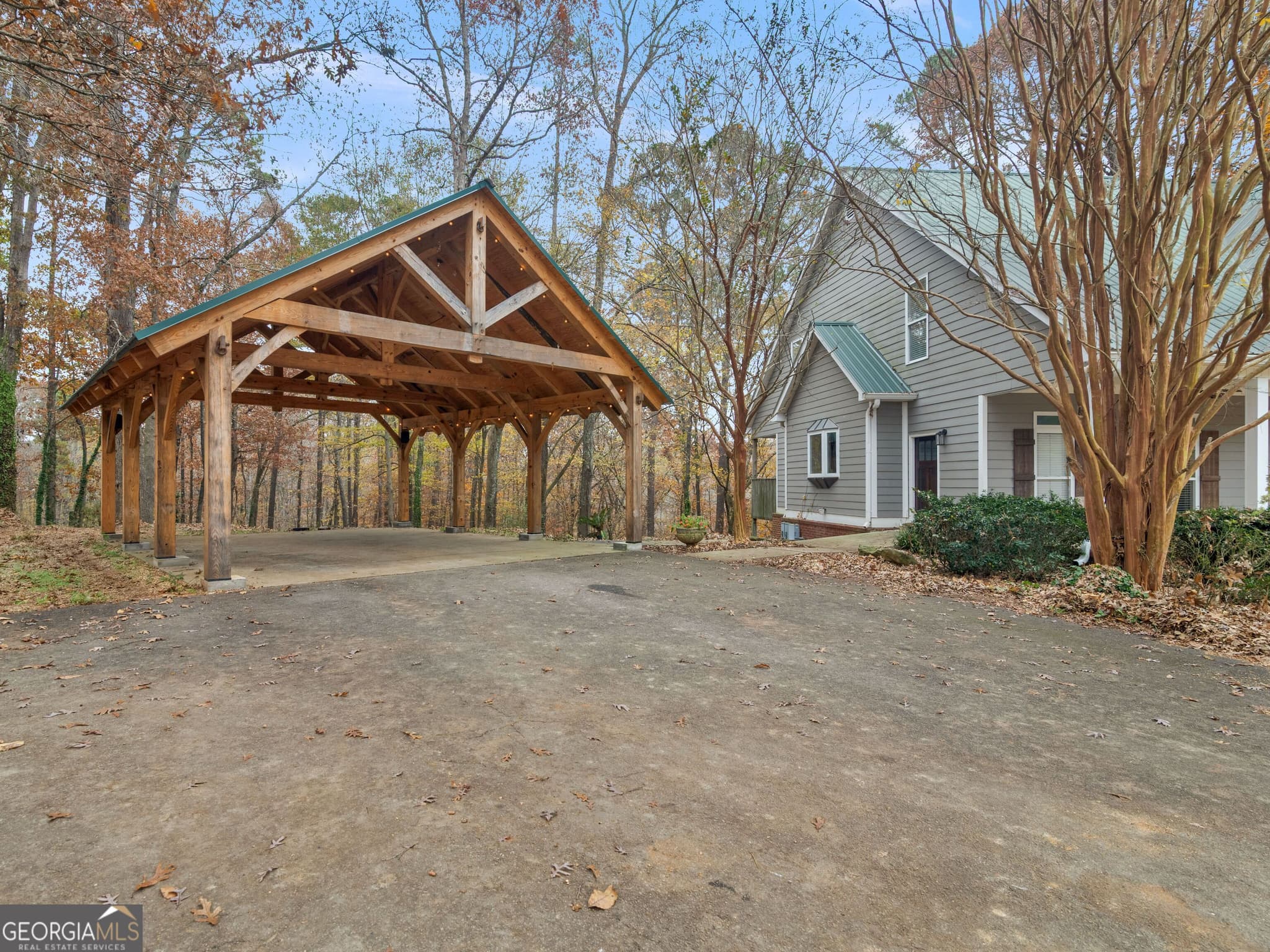 5 bedroom, 2.5 bathroom, 4,392 sq ft single family residence for sale at 915 Rocky Creek Road, Hampton, GA 30228 — photo 4