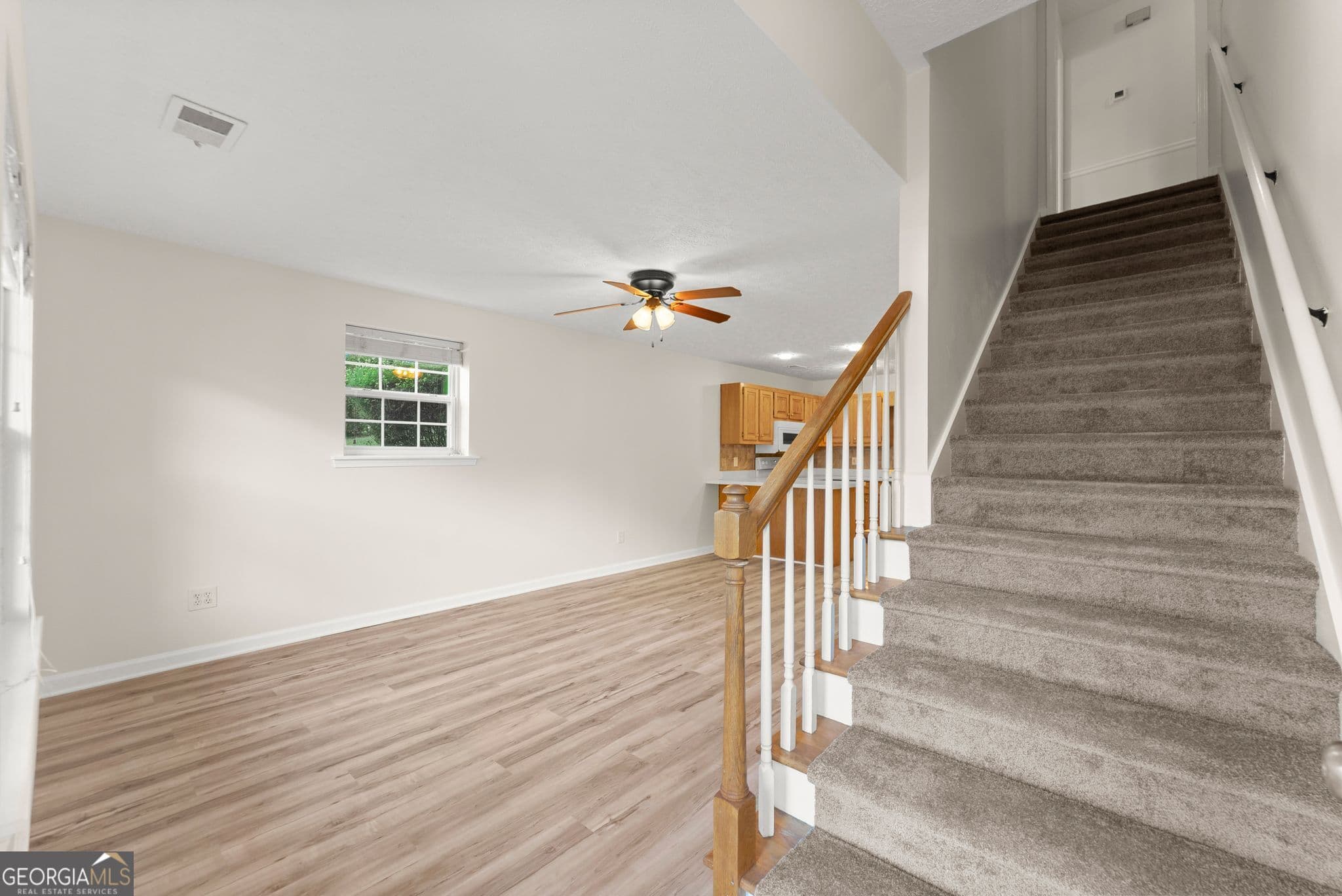 3 bedroom, 2.5 bathroom, 1,700 sq ft single family residence for sale at 35 Clara Bell Drive, Cleveland, GA 30528 — photo 7