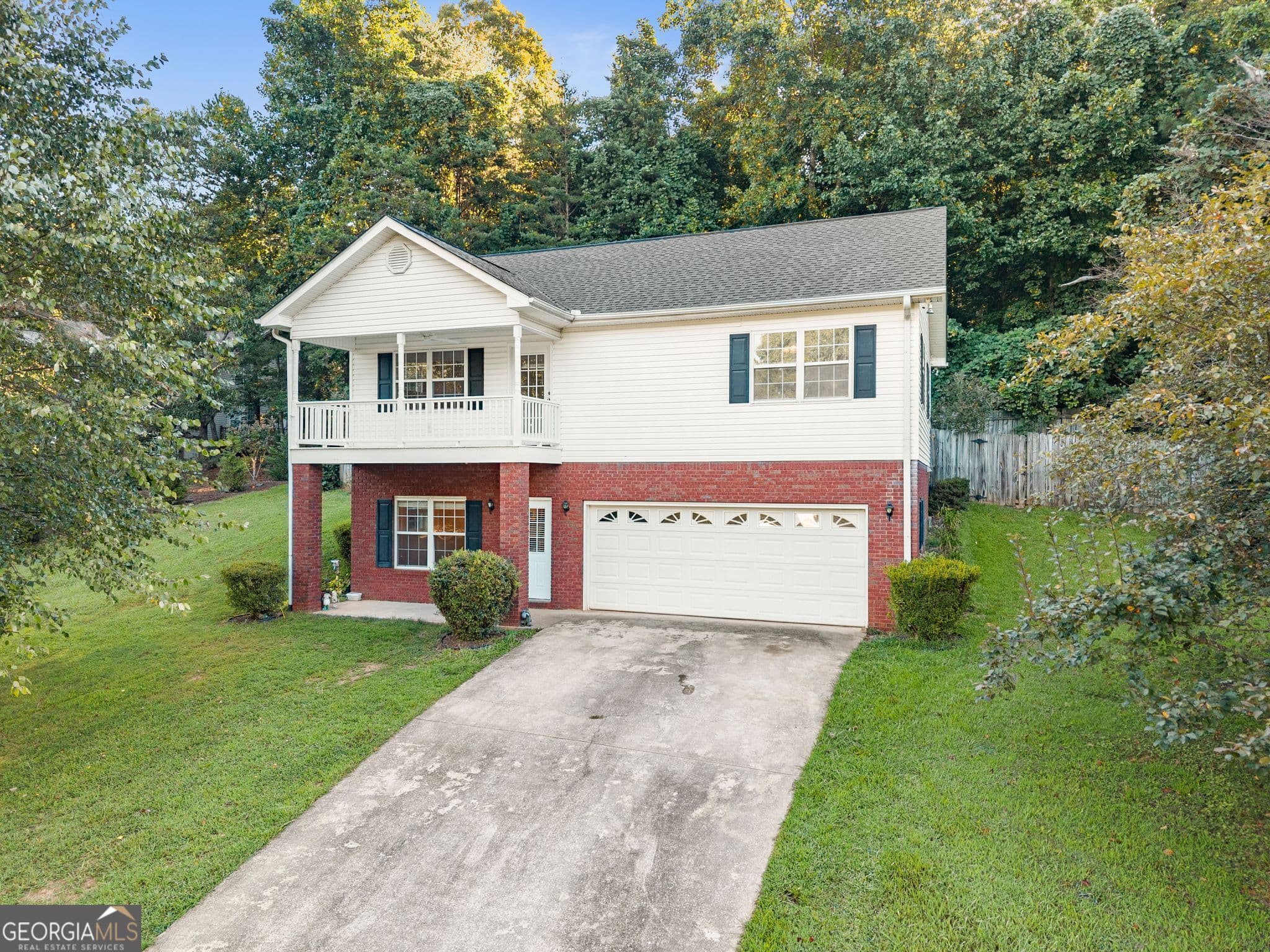 3 bedroom, 2.5 bathroom, 1,700 sq ft single family residence for sale at 35 Clara Bell Drive, Cleveland, GA 30528 — photo 1 of 41