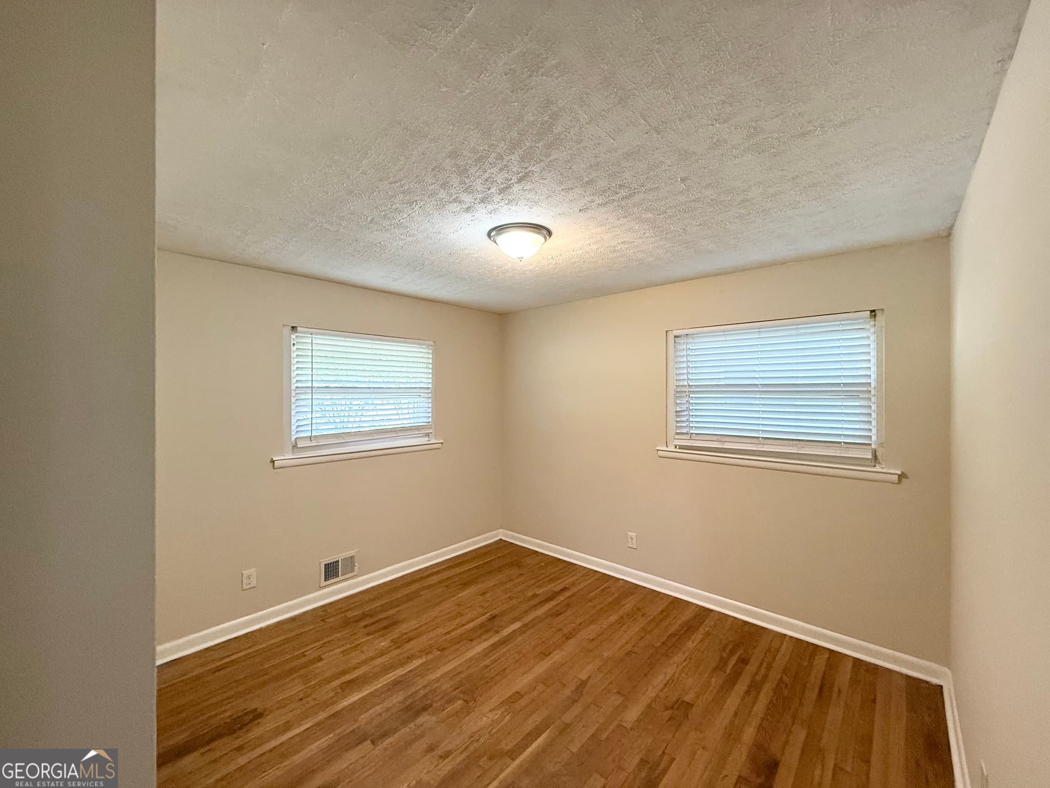 4 bedroom, 2 bathroom, 1,131 sq ft single family residence for sale at 2604 Bryant Drive, East Point, GA 30344 — photo 9
