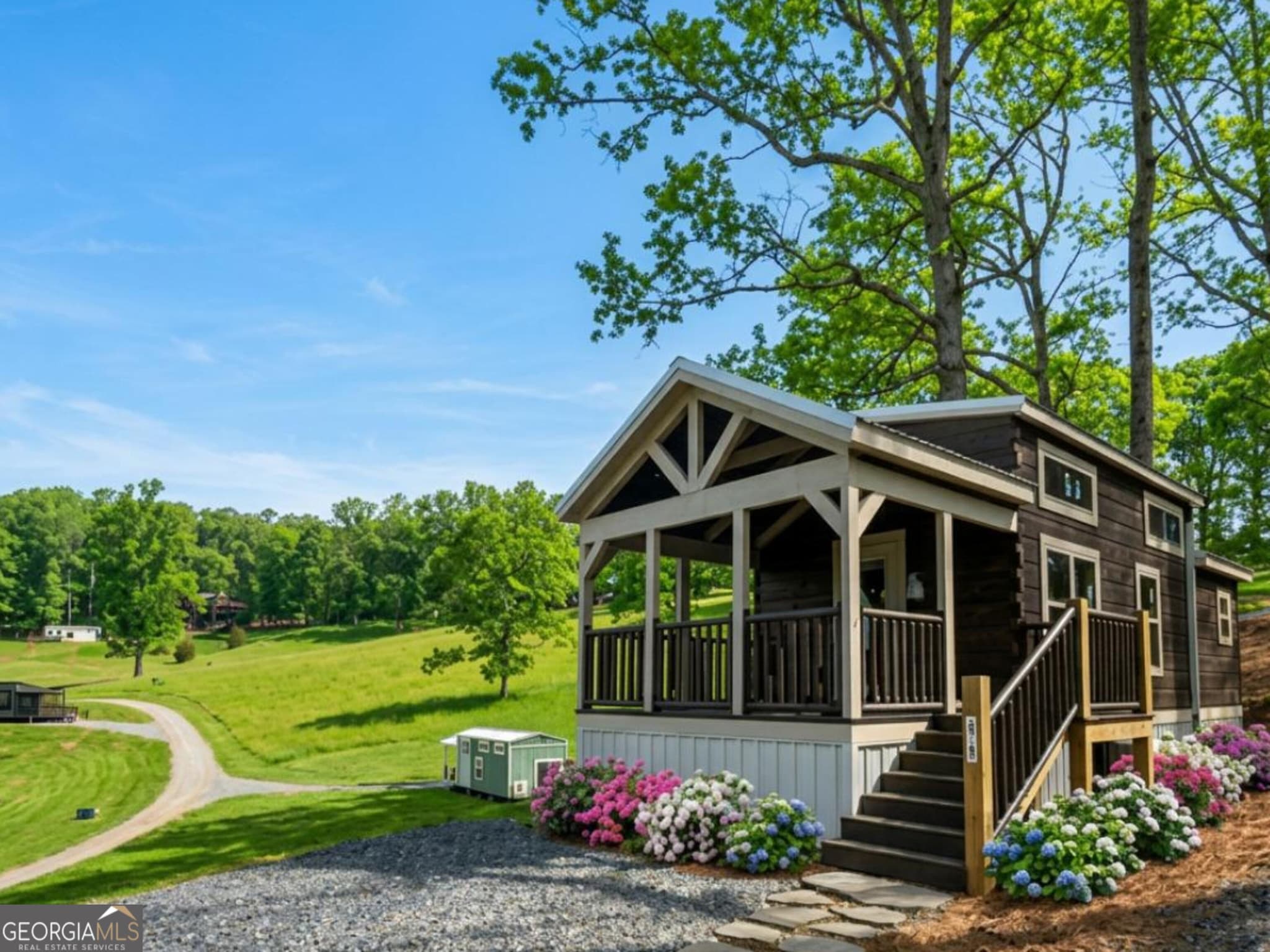1 bedroom, 1.5 bathroom, 396 sq ft single family residence for sale at 527 Saunders Road LOT 27, Franklin, NC 28734