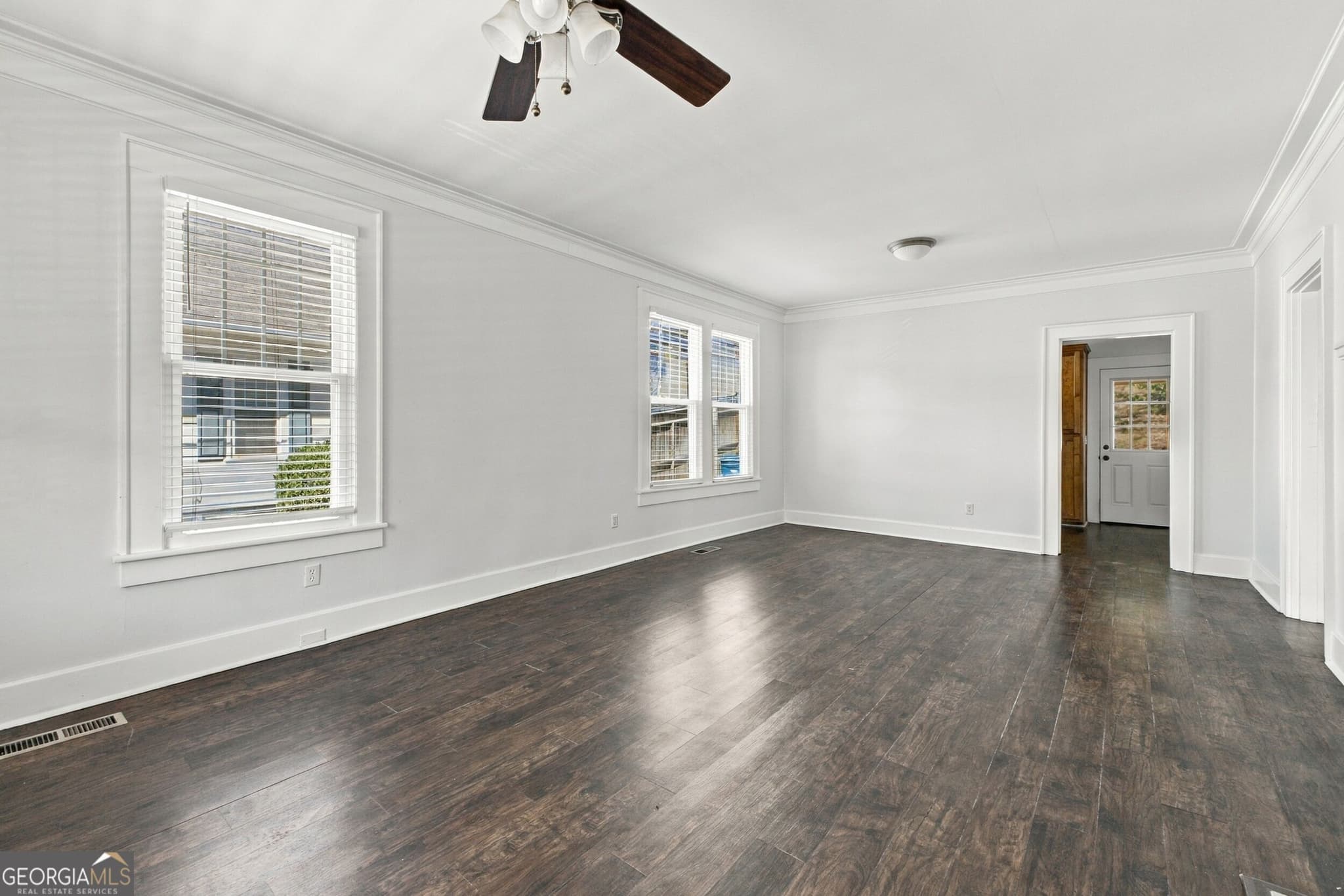 2 bedroom, 1 bathroom, 992 sq ft single family residence for sale at 1131 Dartmouth Street, Chattanooga, TN 37405 — photo 6