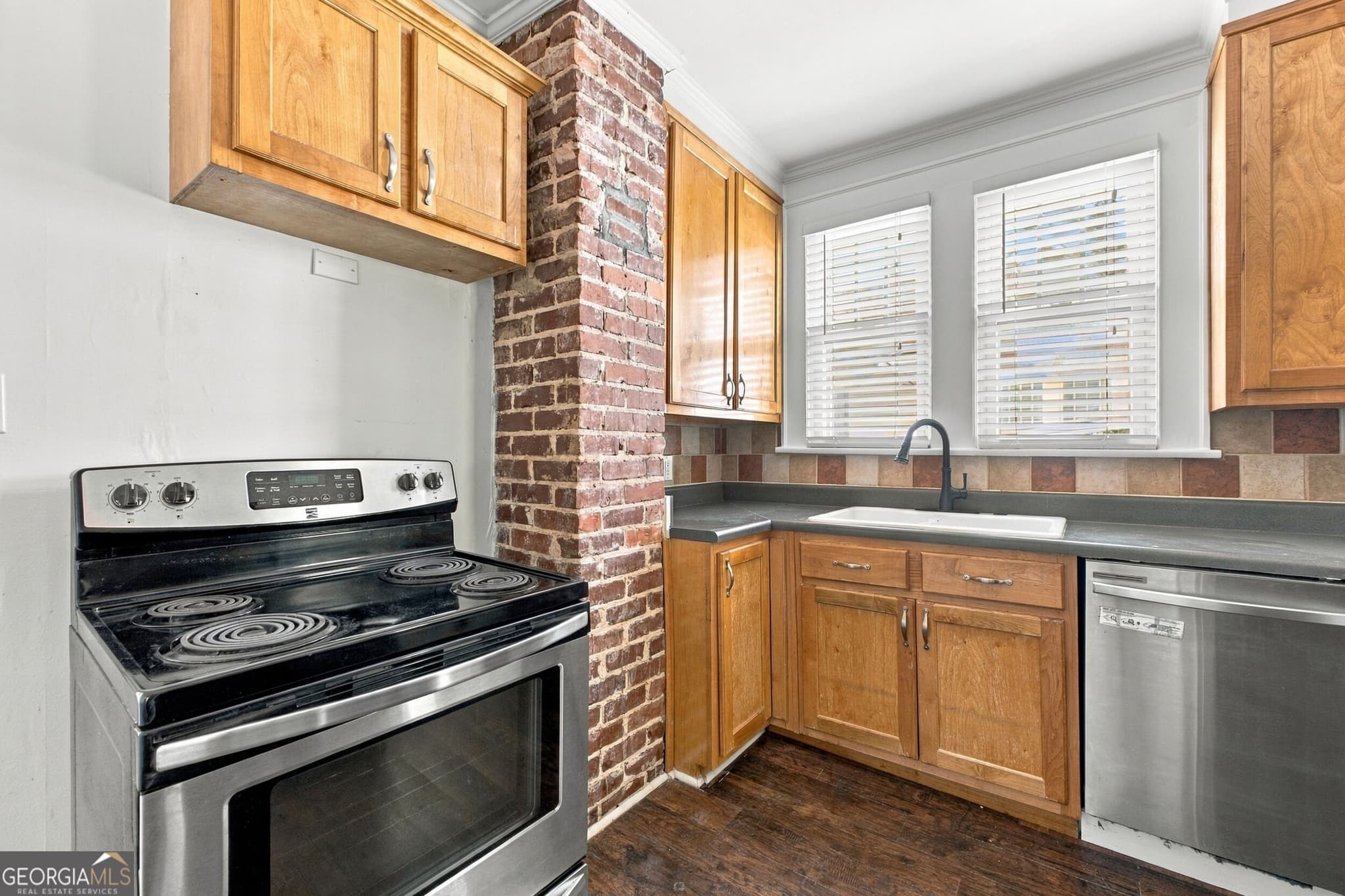 2 bedroom, 1 bathroom, 992 sq ft single family residence for sale at 1131 Dartmouth Street, Chattanooga, TN 37405 — photo 8