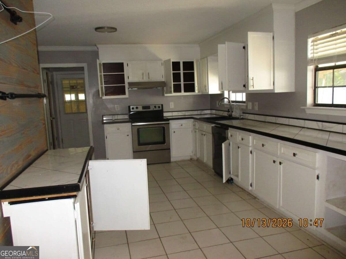 4 bedroom, 2.5 bathroom single family residence for sale at 903 Bradwell Street, Hinesville, GA 31313 — photo 2