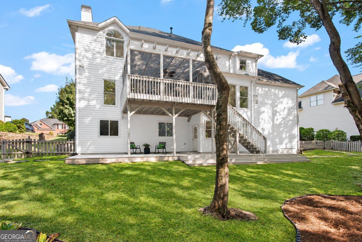 5 bedroom, 3.5 bathroom, 4,573 sq ft single family residence for sale at 1455 Richards Circle, Alpharetta, GA 30009 — photo 2
