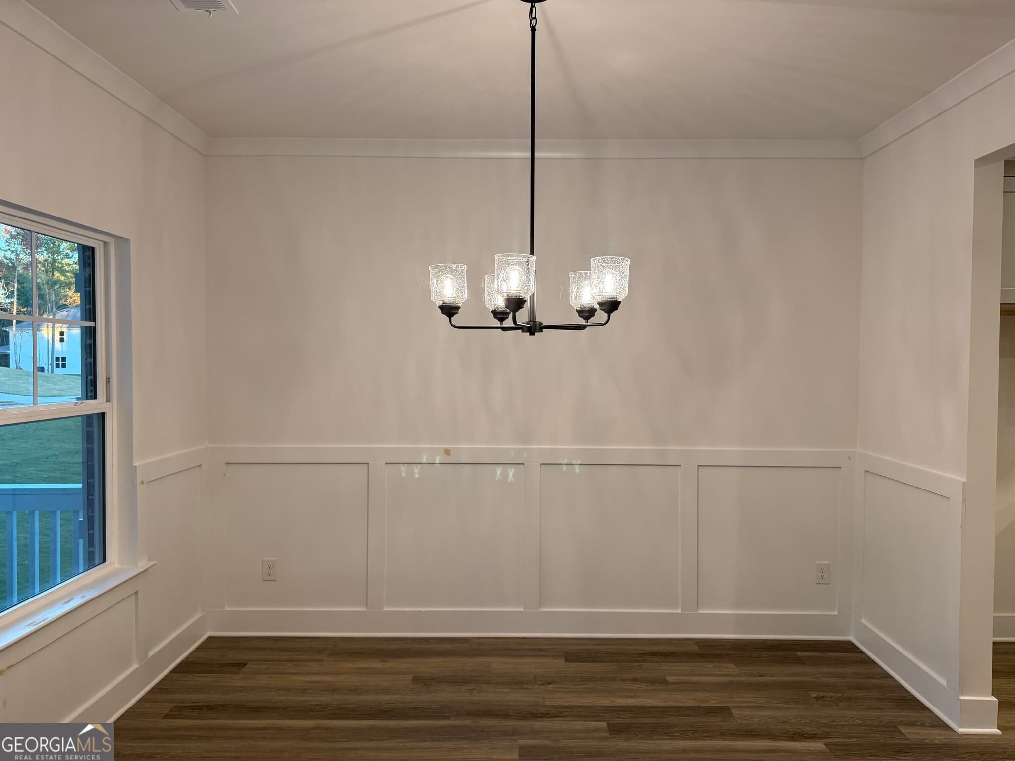 5 bedroom, 4.5 bathroom, 3,681 sq ft single family residence for sale at 158 Blackberry Court, Pendergrass, GA 30567 — photo 3