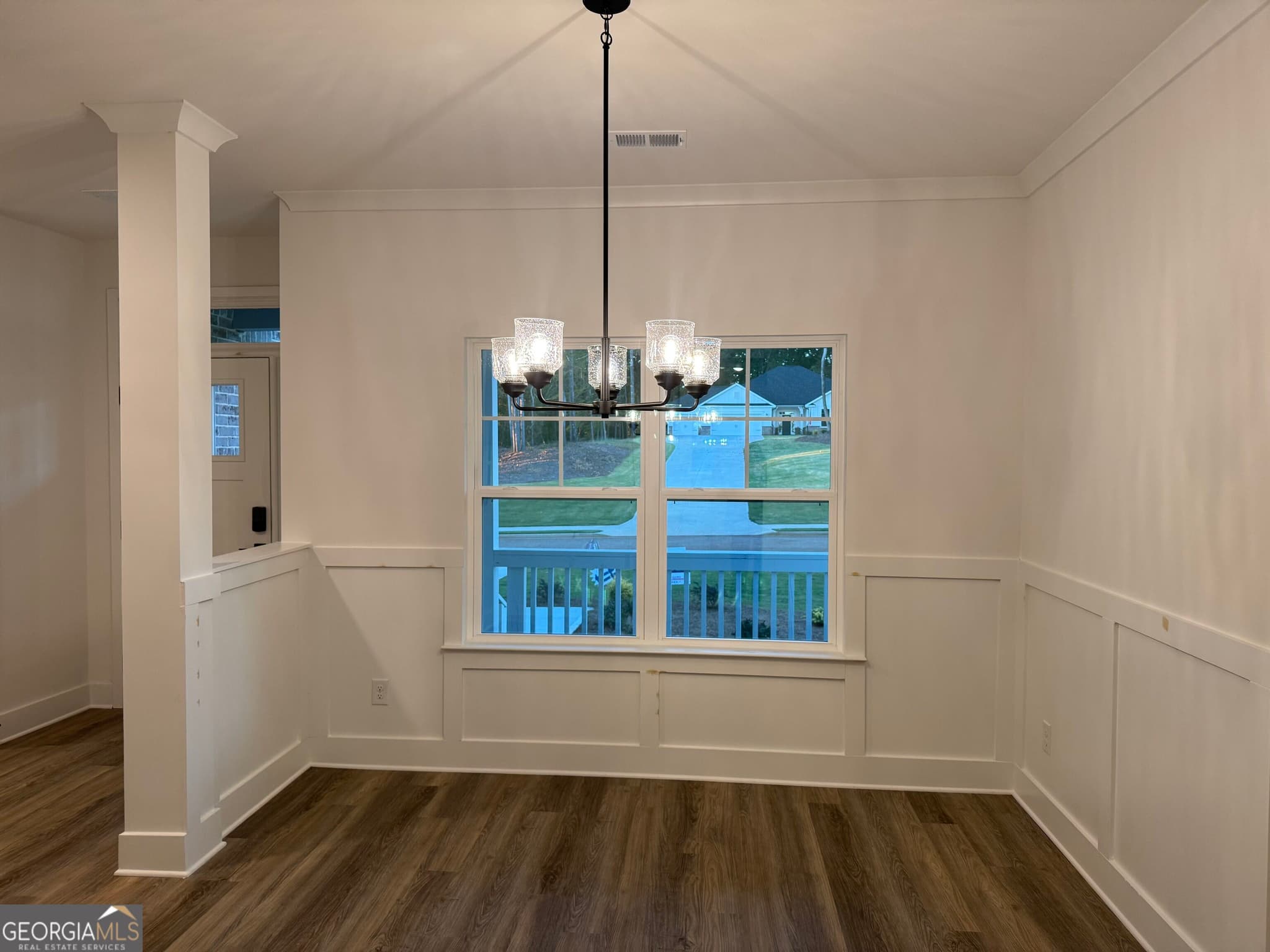 5 bedroom, 4.5 bathroom, 3,681 sq ft single family residence for sale at 158 Blackberry Court, Pendergrass, GA 30567 — photo 4