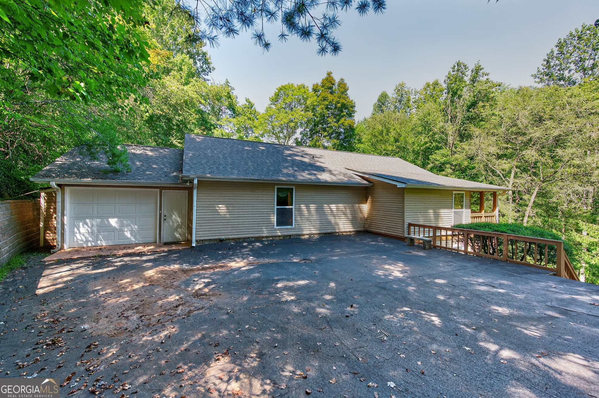 4 bedroom, 4 bathroom, 2,848 sq ft single family residence for sale at 200 Bahn Innsbruck, Helen, GA 30545 — photo 7