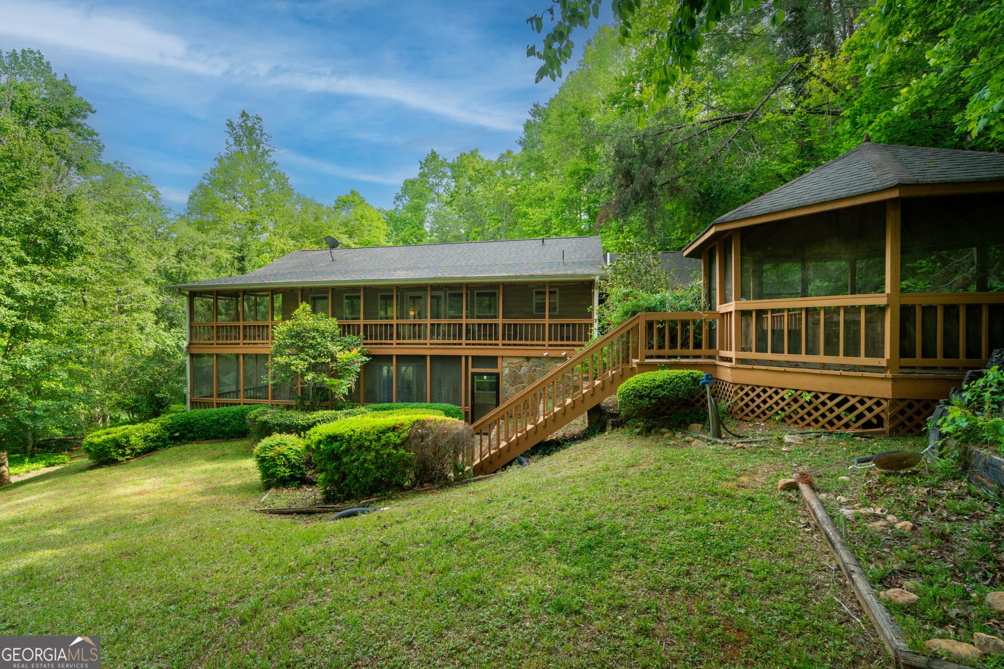 4 bedroom, 4 bathroom, 2,848 sq ft single family residence for sale at 200 Bahn Innsbruck, Helen, GA 30545 — photo 4