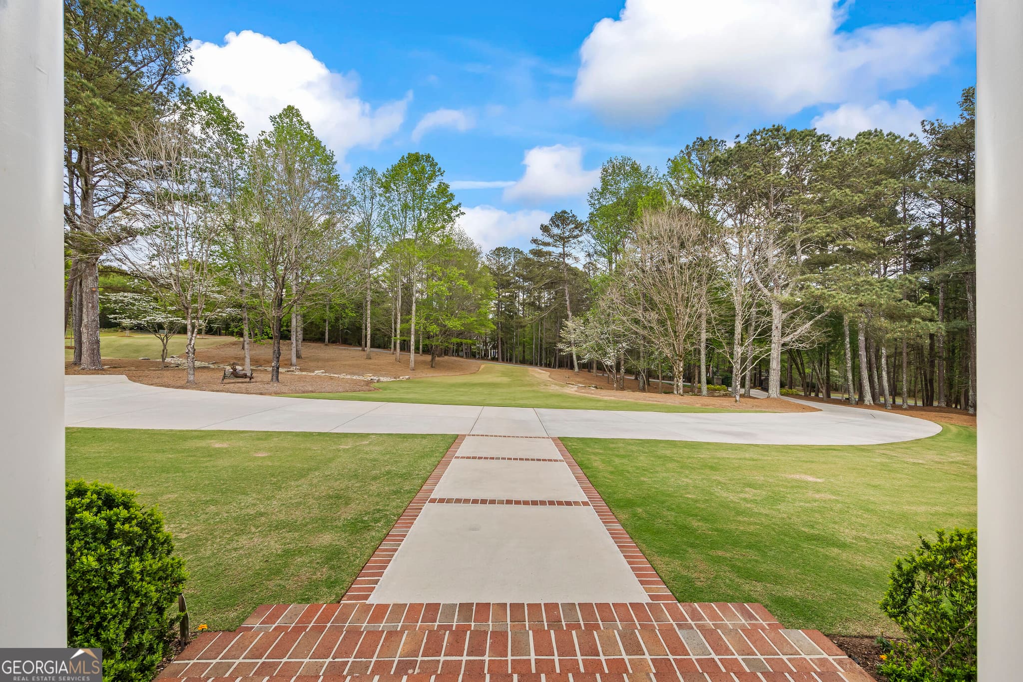 5 bedroom, 4.5 bathroom, 8,224 sq ft single family residence for sale at 1900 Crystal Hills Drive, Athens, GA 30606 — photo 5