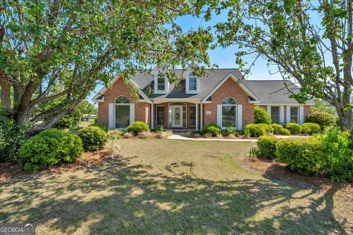 3 bedroom, 2 bathroom, 2,074 sq ft single family residence for sale at 420 James Street, Ailey, GA 30410 — photo 2