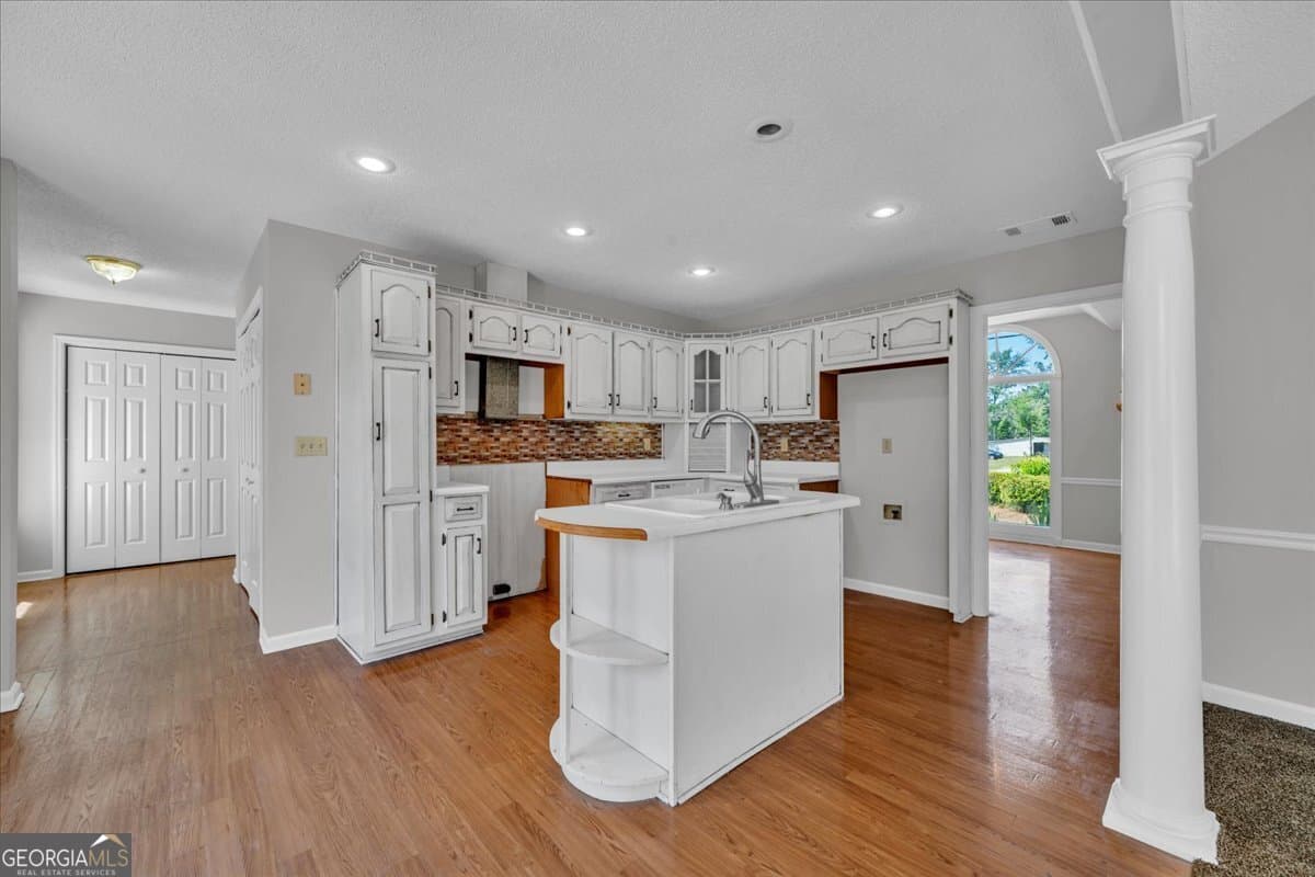 3 bedroom, 2 bathroom, 2,074 sq ft single family residence for sale at 420 James Street, Ailey, GA 30410 — photo 9