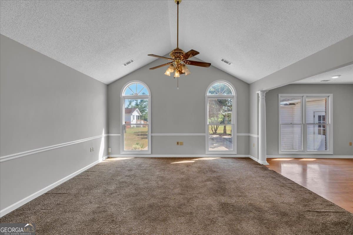 3 bedroom, 2 bathroom, 2,074 sq ft single family residence for sale at 420 James Street, Ailey, GA 30410 — photo 4