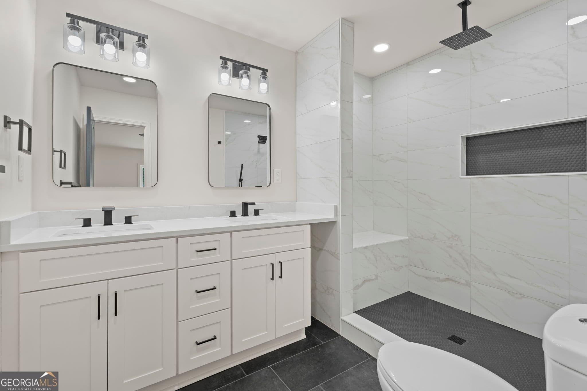 4 bedroom, 2 bathroom, 1,654 sq ft single family residence for sale at 2718 Somerton Drive, Morrow, GA 30260 — photo 10