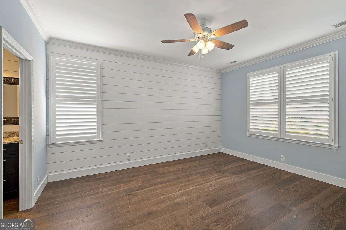 3 bedroom, 2.5 bathroom, 1,909 sq ft single family residence for sale at 105 E Commons Drive, St. Simons, GA 31522 — photo 8