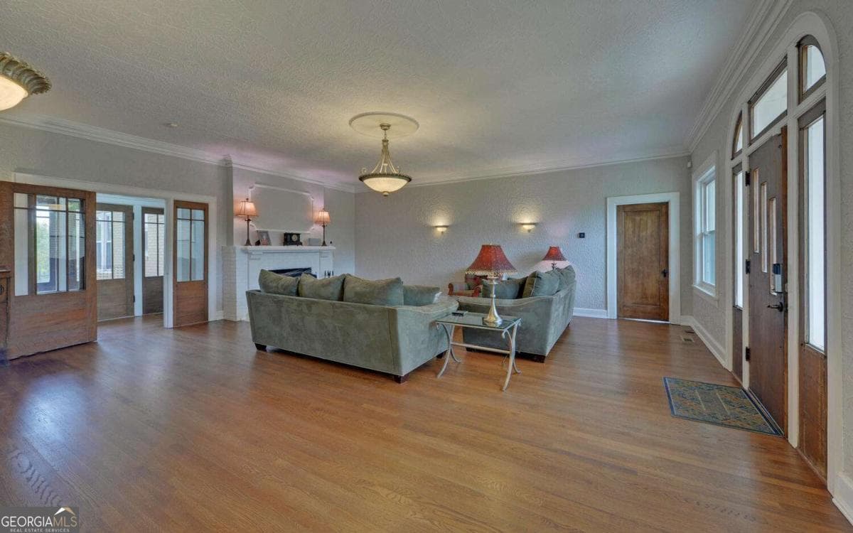5 bedroom, 2.5 bathroom, 3,873 sq ft single family residence for sale at 2465 Blue Ridge Drive, Blue Ridge, GA 30513 — photo 5