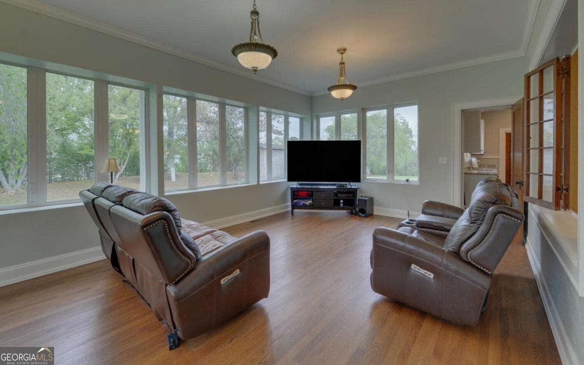5 bedroom, 2.5 bathroom, 3,873 sq ft single family residence for sale at 2465 Blue Ridge Drive, Blue Ridge, GA 30513 — photo 4