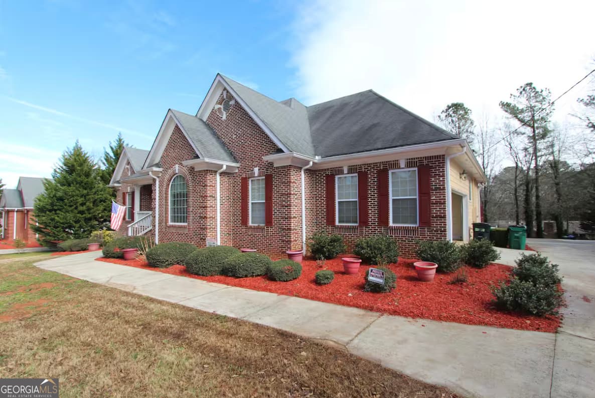 5 bedroom, 5.5 bathroom, 3,200 sq ft single family residence for rent at 4168 Connor Drive, Ellenwood, GA 30294 for $4,495 a month — photo 1 of 19