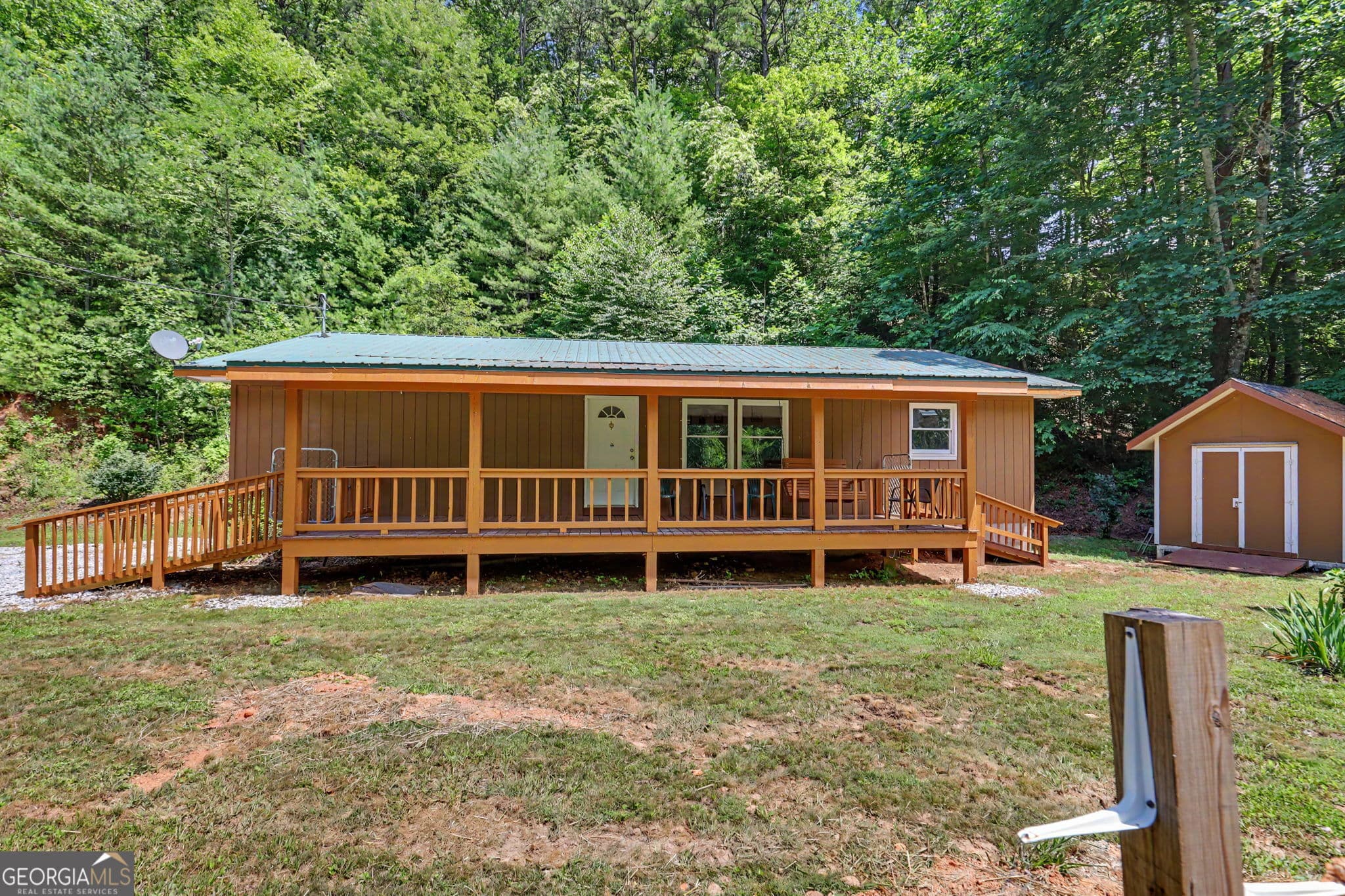 3 bedroom, 2 bathroom, 1,500 sq ft single family residence for sale at 118 Cub Lane, Rabun Gap, GA 30568
