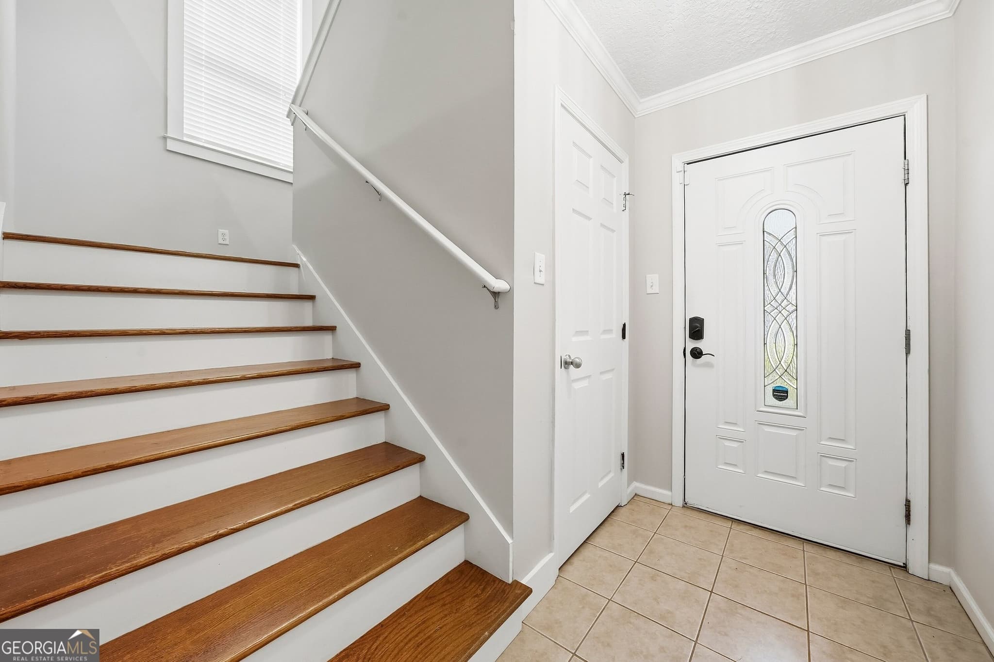 4 bedroom, 3 bathroom, 2,372 sq ft single family residence for sale at 153 Drayton Circle, Brunswick, GA 31525 — photo 2