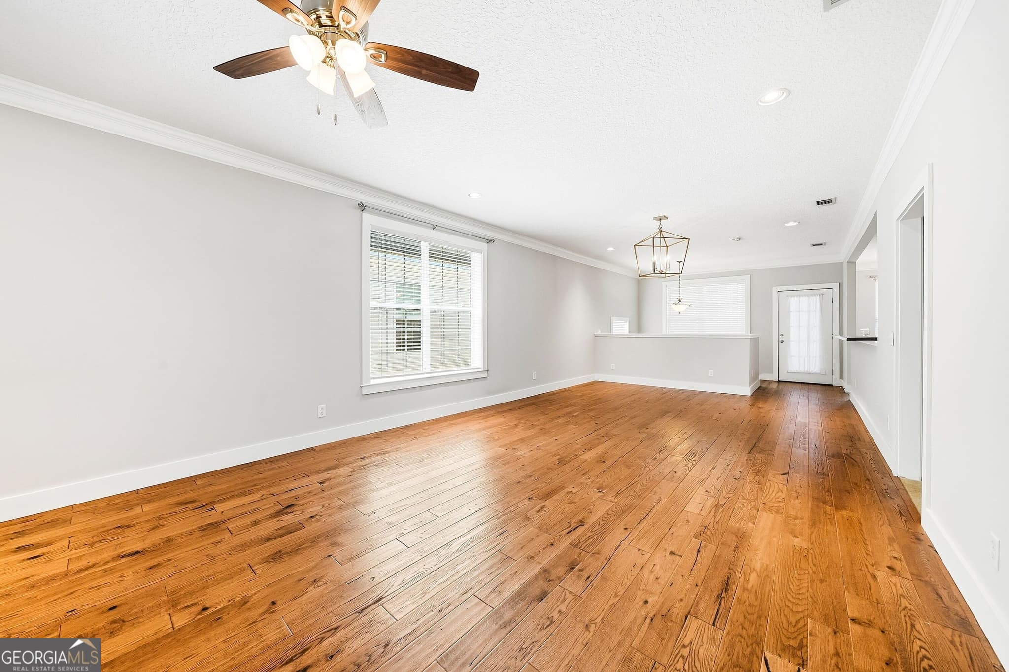 4 bedroom, 3 bathroom, 2,372 sq ft single family residence for sale at 153 Drayton Circle, Brunswick, GA 31525 — photo 7