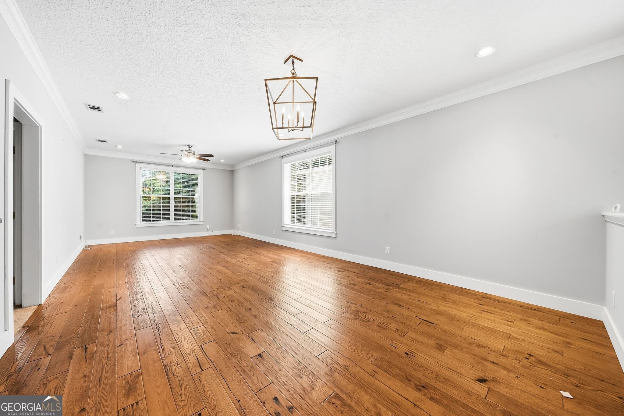 4 bedroom, 3 bathroom, 2,372 sq ft single family residence for sale at 153 Drayton Circle, Brunswick, GA 31525 — photo 5