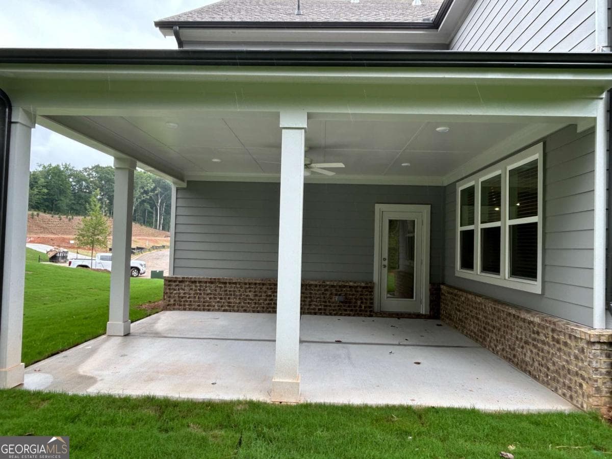 5 bedroom, 4.5 bathroom, 3,385 sq ft single family residence for sale at 4540 Manning Drive, Cumming, GA 30028 — photo 3