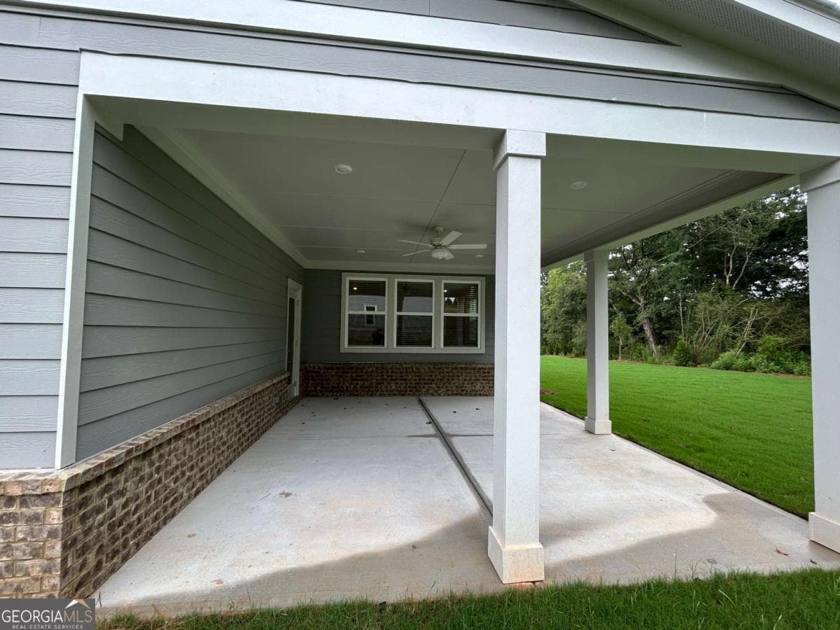 5 bedroom, 4.5 bathroom, 3,385 sq ft single family residence for sale at 4540 Manning Drive, Cumming, GA 30028 — photo 4