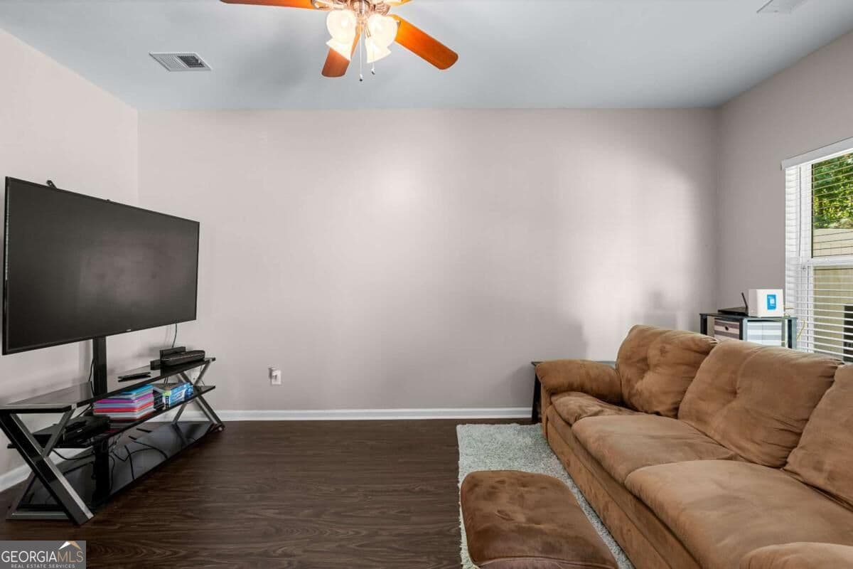 3 bedroom, 2.5 bathroom, 1,682 sq ft townhouse for rent at 143 Granite Way, Newnan, GA 30265 for $1,850 a month — photo 8