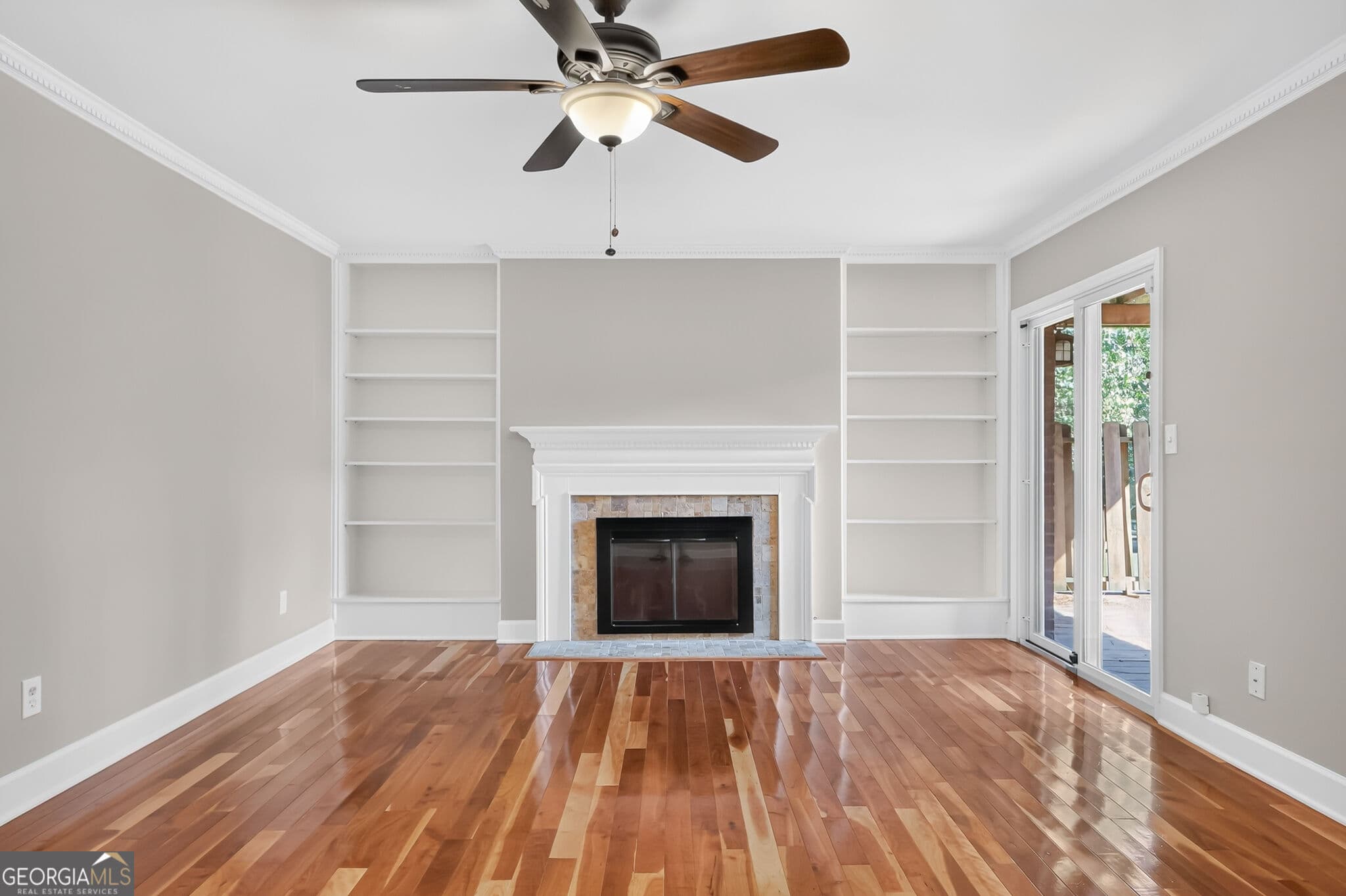 3 bedroom, 3 bathroom, 2,164 sq ft townhouse for sale at 4620 Wieuca Road 41, Atlanta, GA 30342 — photo 3