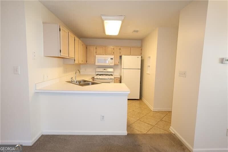 2 bedroom, 2 bathroom, 1,104 sq ft single family residence for rent at 2722 Highland Ridge, Kennesaw, GA 30152 for $1,895 a month — photo 6