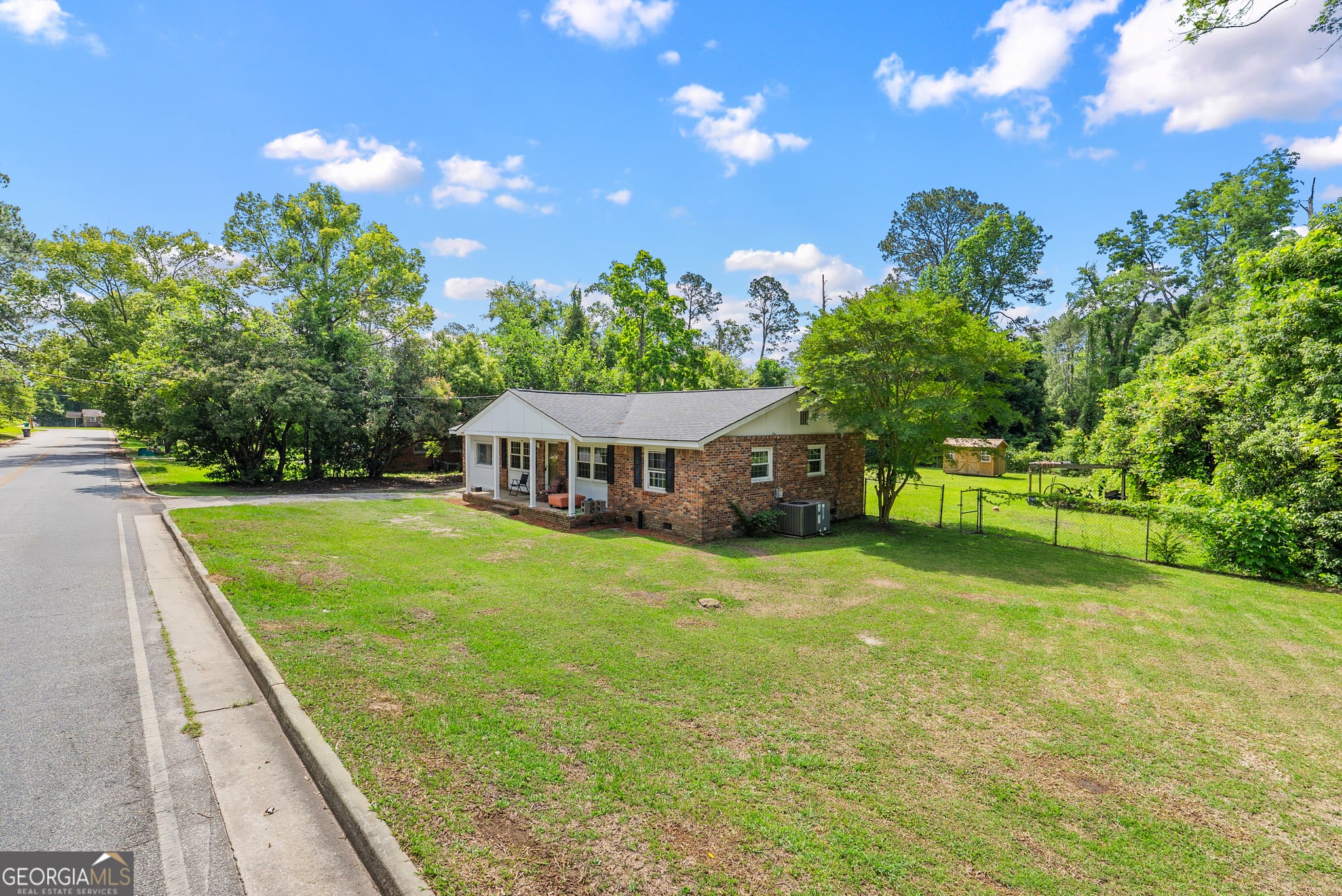3 bedroom, 2 bathroom, 1,532 sq ft single family residence for sale at 275 Green Street, Pelham, GA 31779 — photo 2