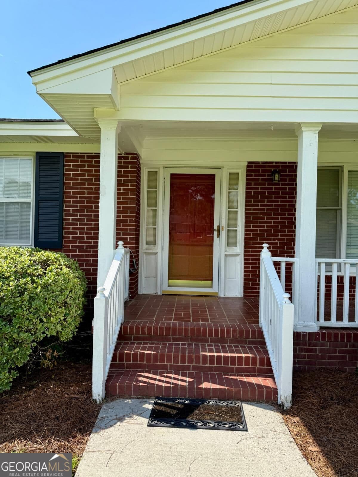 3 bedroom, 2 bathroom, 1,836 sq ft single family residence under contract at 506 E 26Th Avenue, Cordele, GA 31015 — photo 2