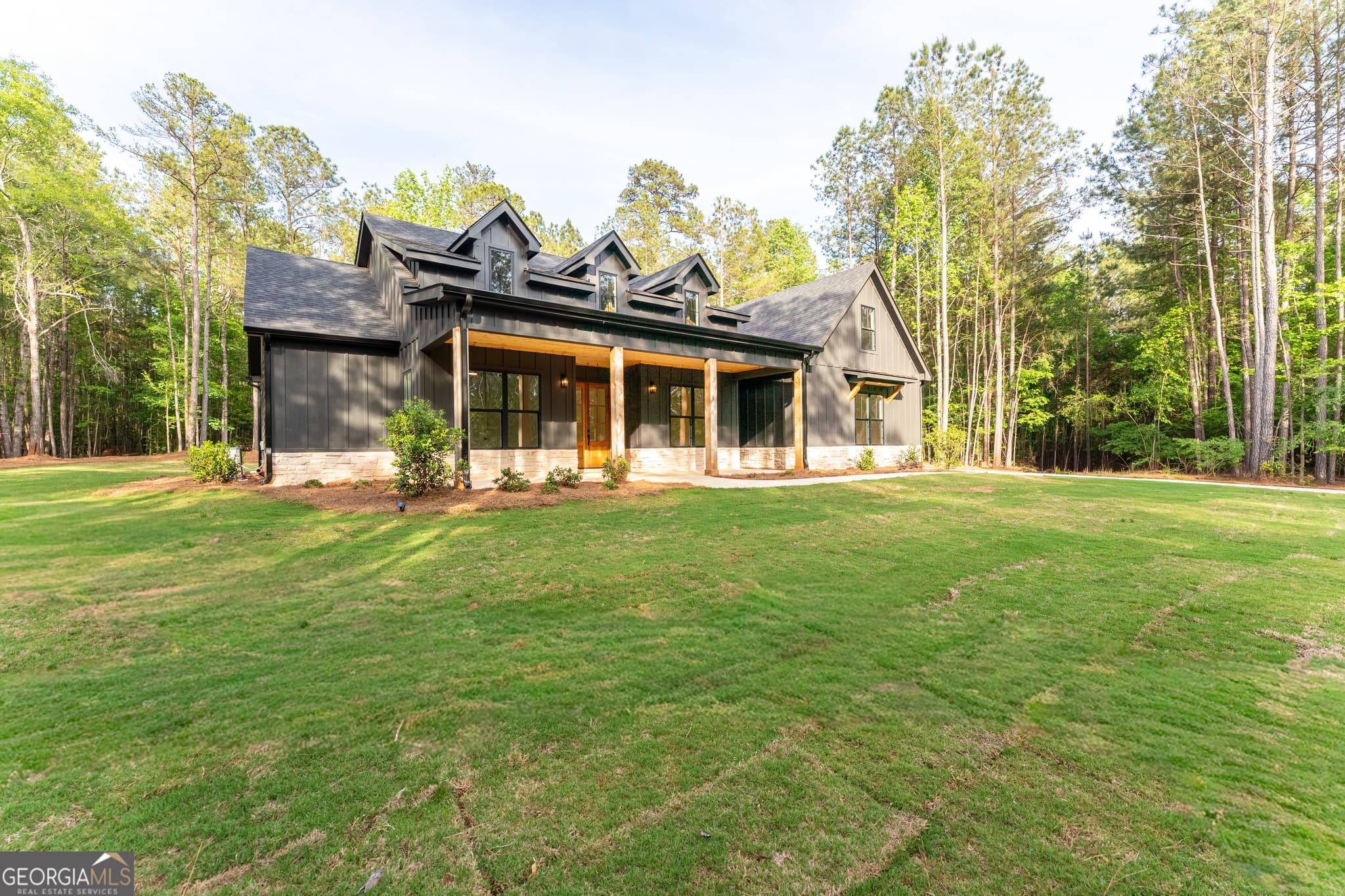 5 bedroom, 4 bathroom, 3,230 sq ft single family residence for sale at 361 Scuffleboro Road, Eatonton, GA 31024 — photo 5
