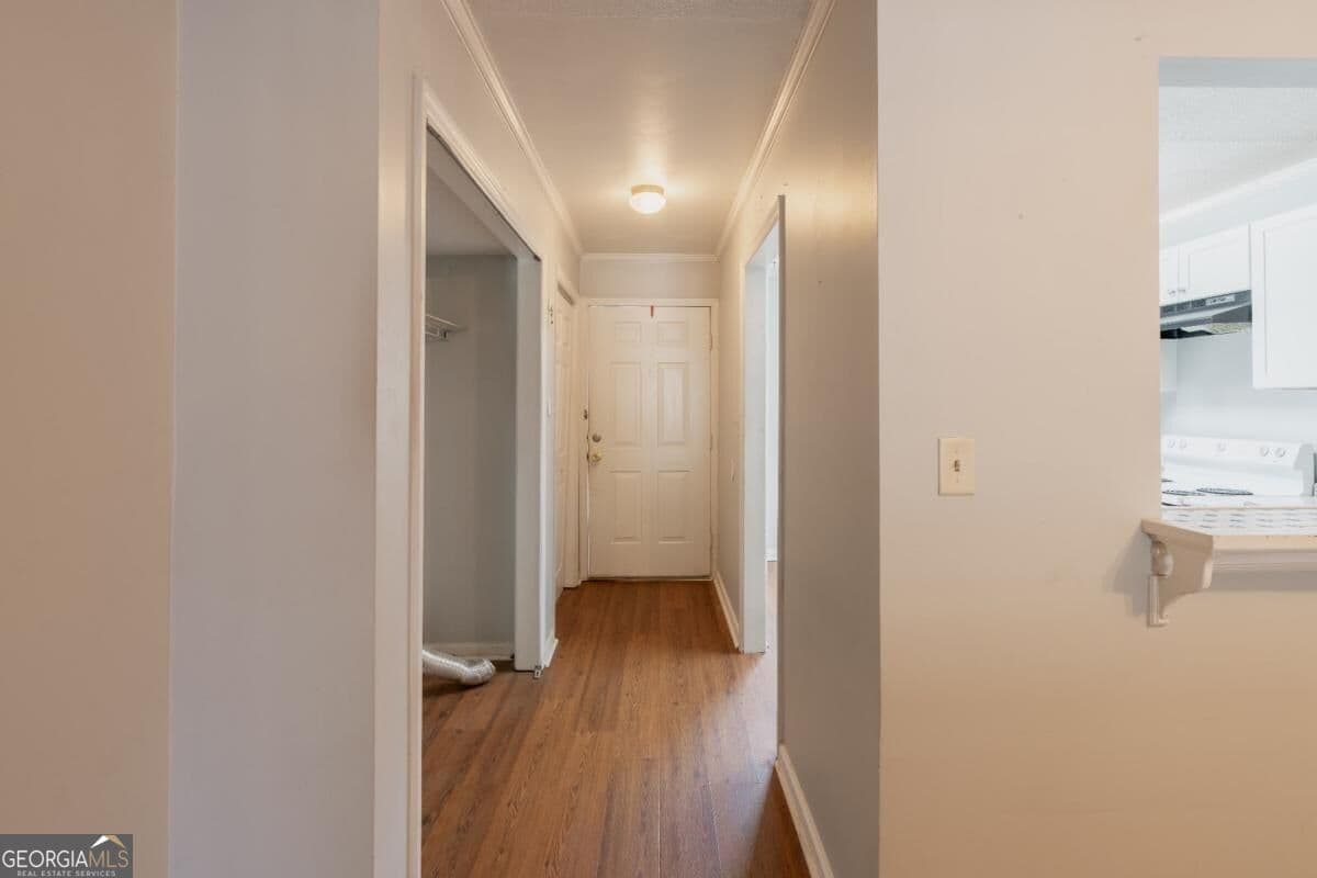 2 bedroom, 2 bathroom, 1,260 sq ft condominium for sale at 2505 Broad Street 323, Athens, GA 30606 — photo 6