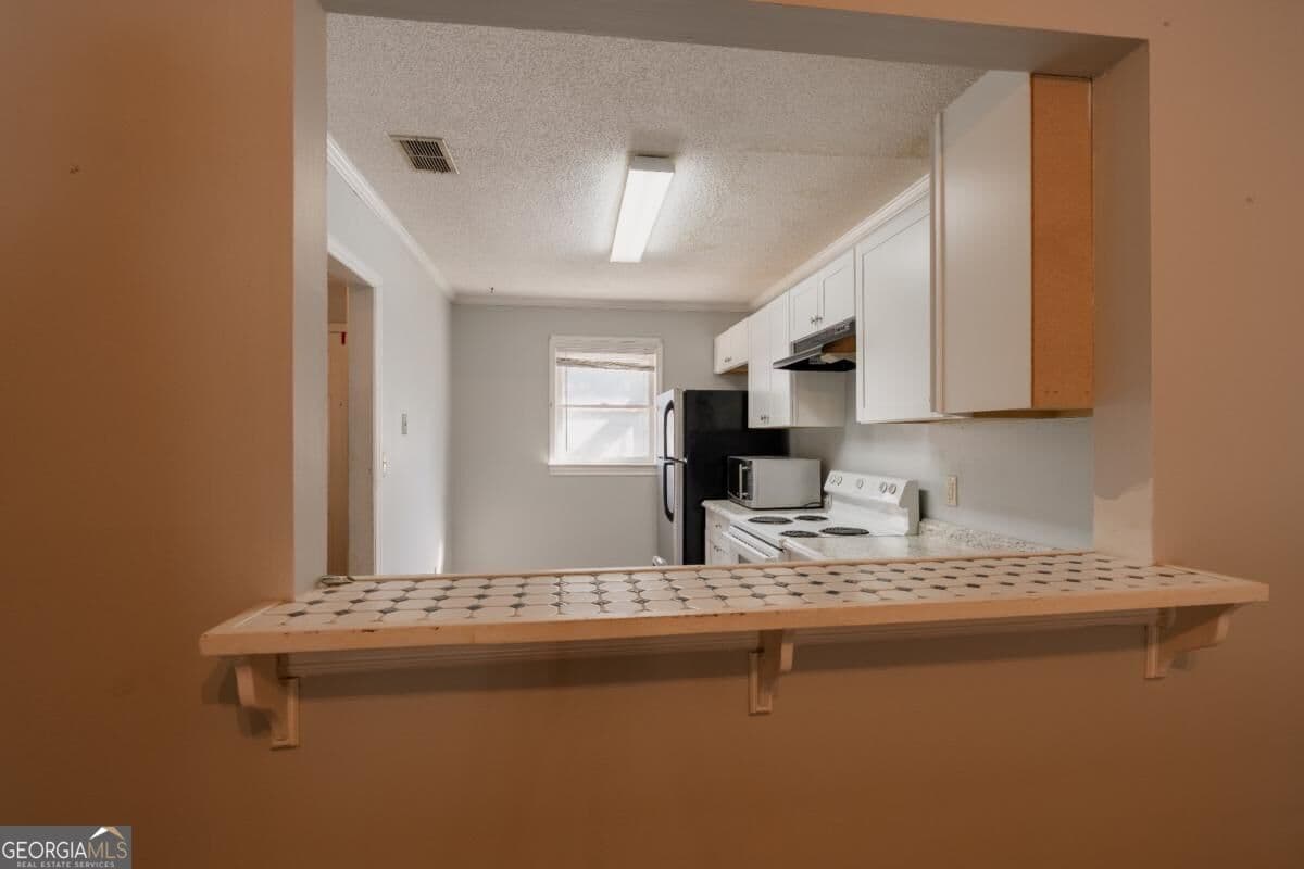 2 bedroom, 2 bathroom, 1,260 sq ft condominium for sale at 2505 Broad Street 323, Athens, GA 30606 — photo 5