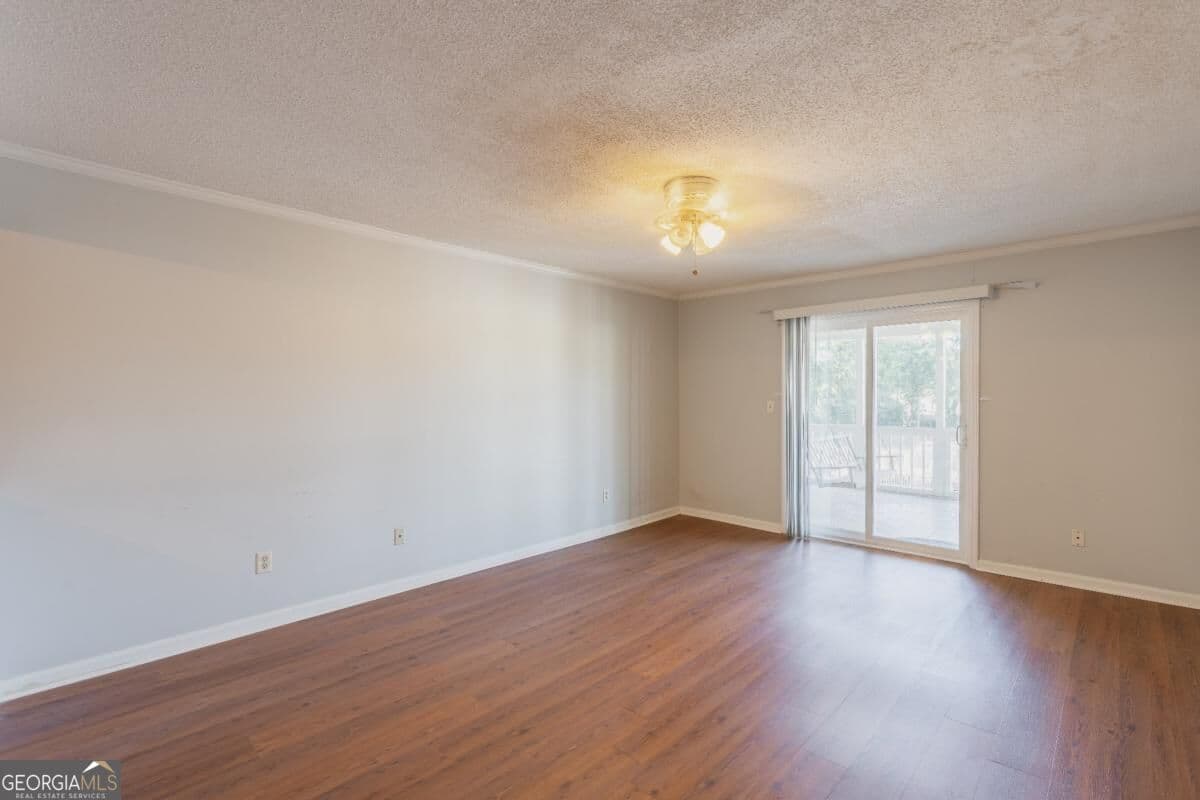 2 bedroom, 2 bathroom, 1,260 sq ft condominium for sale at 2505 Broad Street 323, Athens, GA 30606 — photo 8