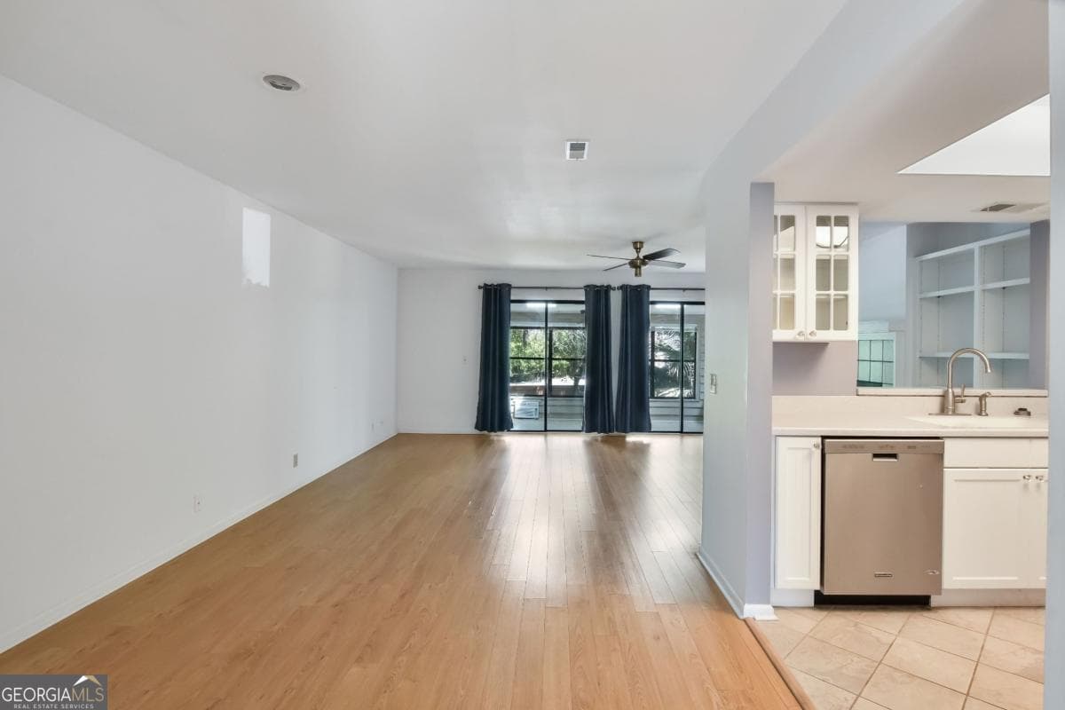 2 bedroom, 2.5 bathroom, 1,492 sq ft condominium under contract at 324 Brockinton Marsh, St. Simons, GA 31522 — photo 3